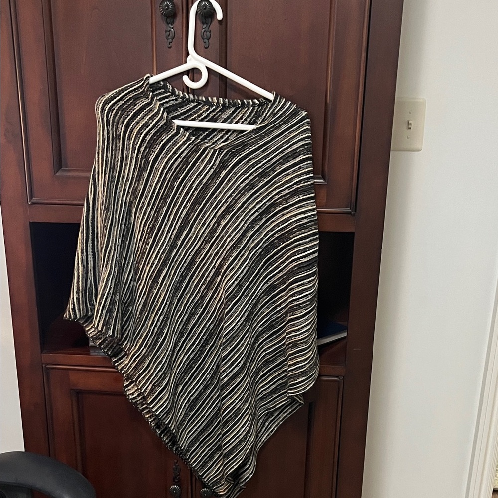 Striped Black and White Women's Top